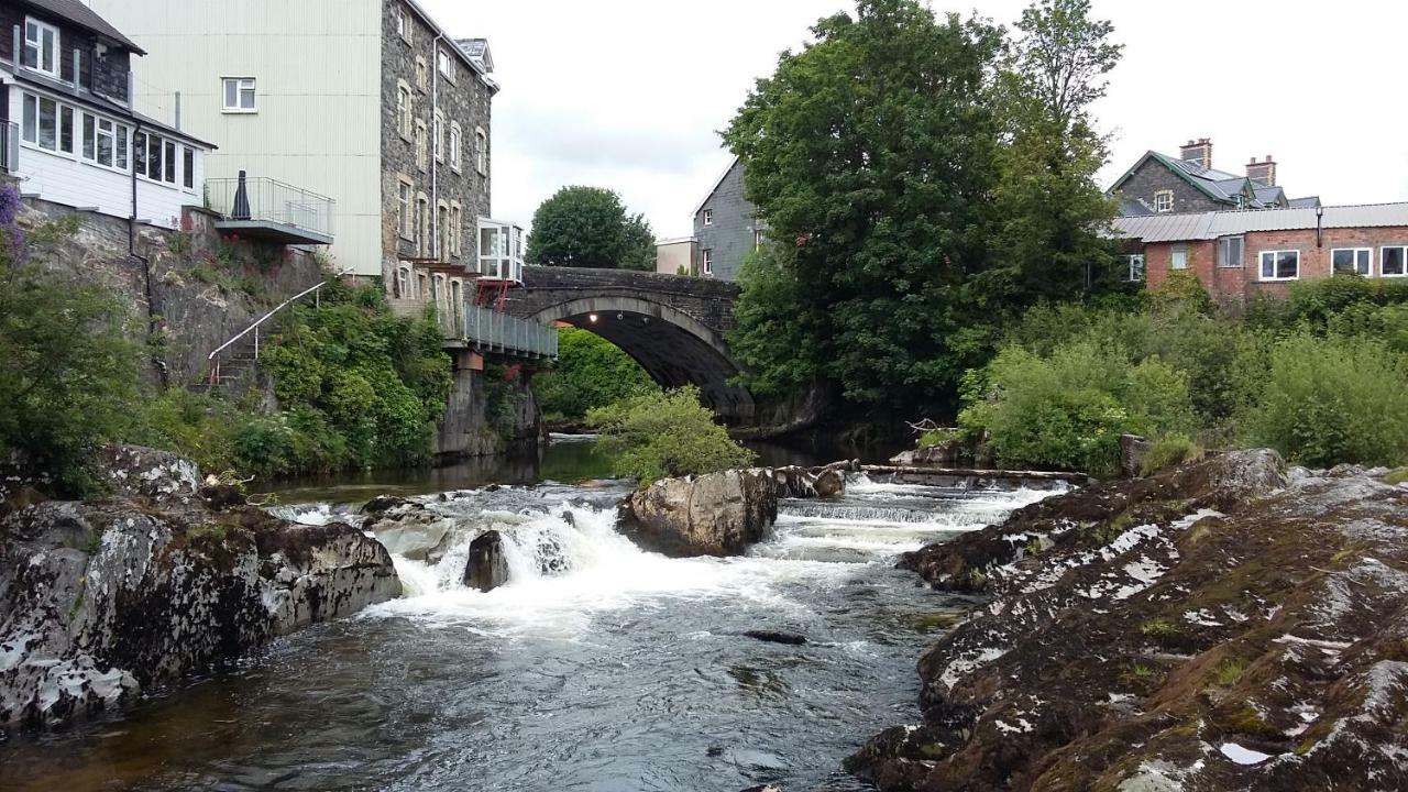 LlanwrthwlDoliforアパートメント エクステリア 写真